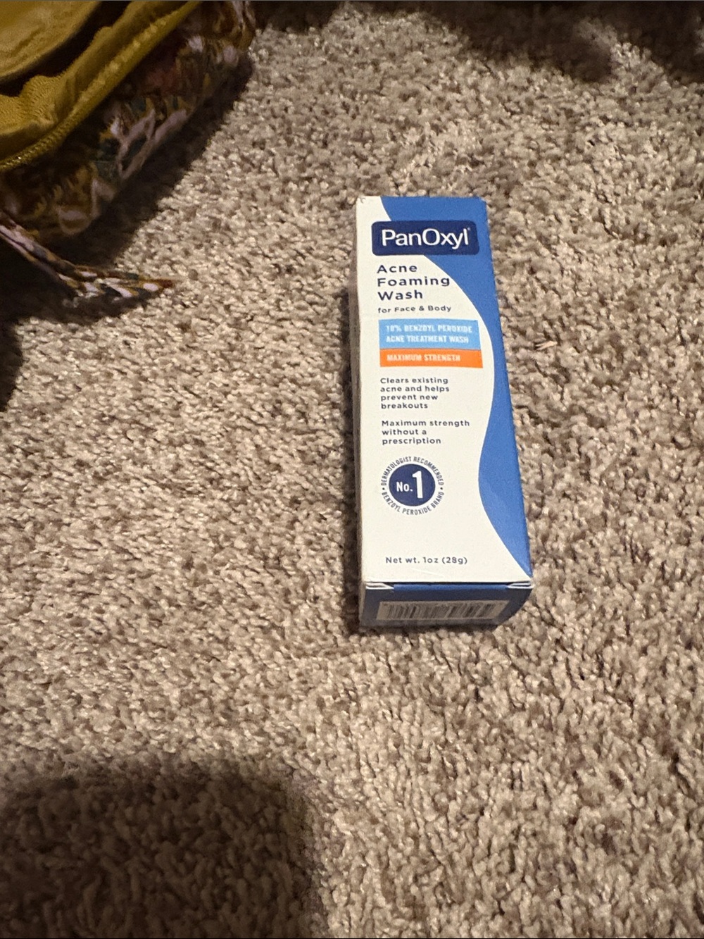 Acne Foaming Wash - White & Blue